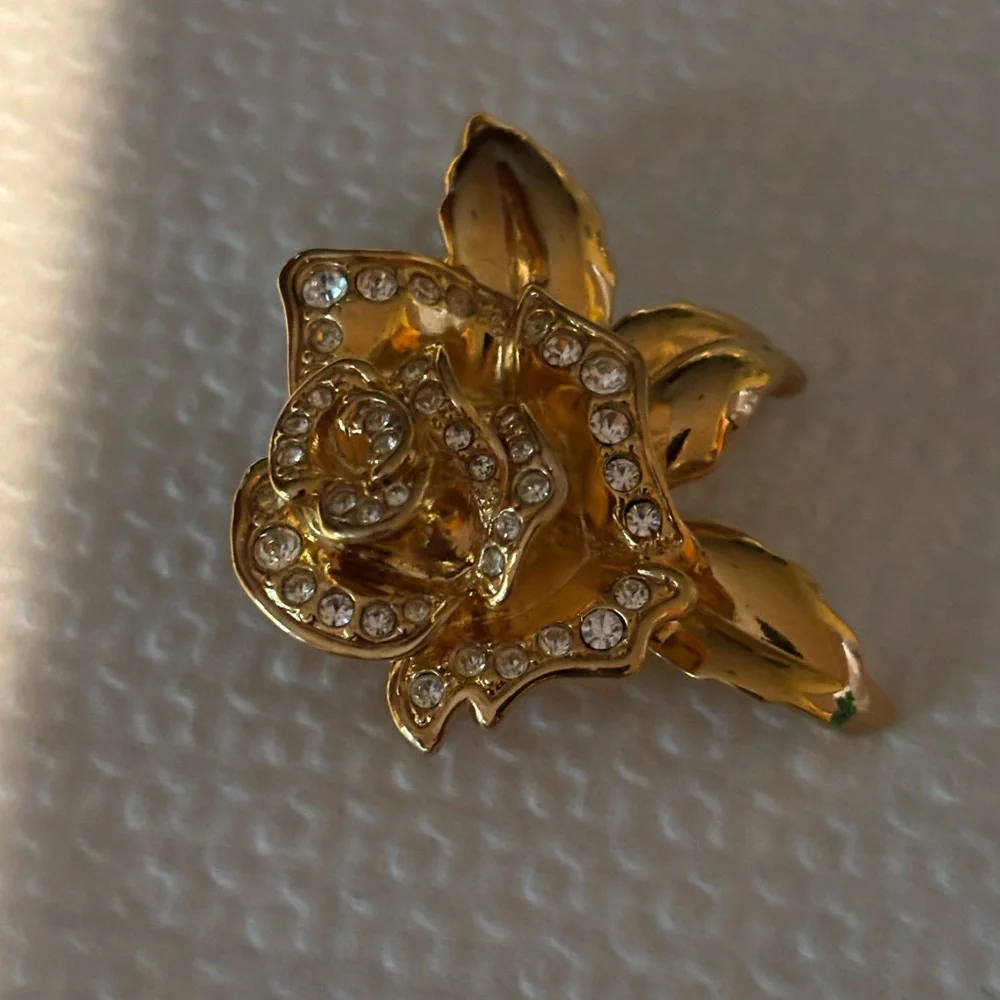 Vintage Avon Glam Sparkle Rose Brooch Rhinestone Covered, Gold Tone